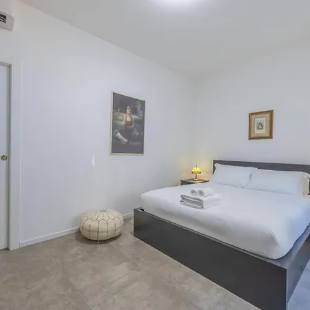 Appartement Casa San Martino, Historic Center, Milaan